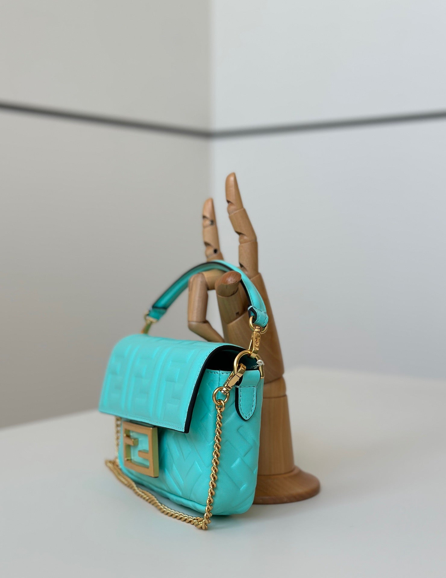 펜디 바게트 백 나파 미니