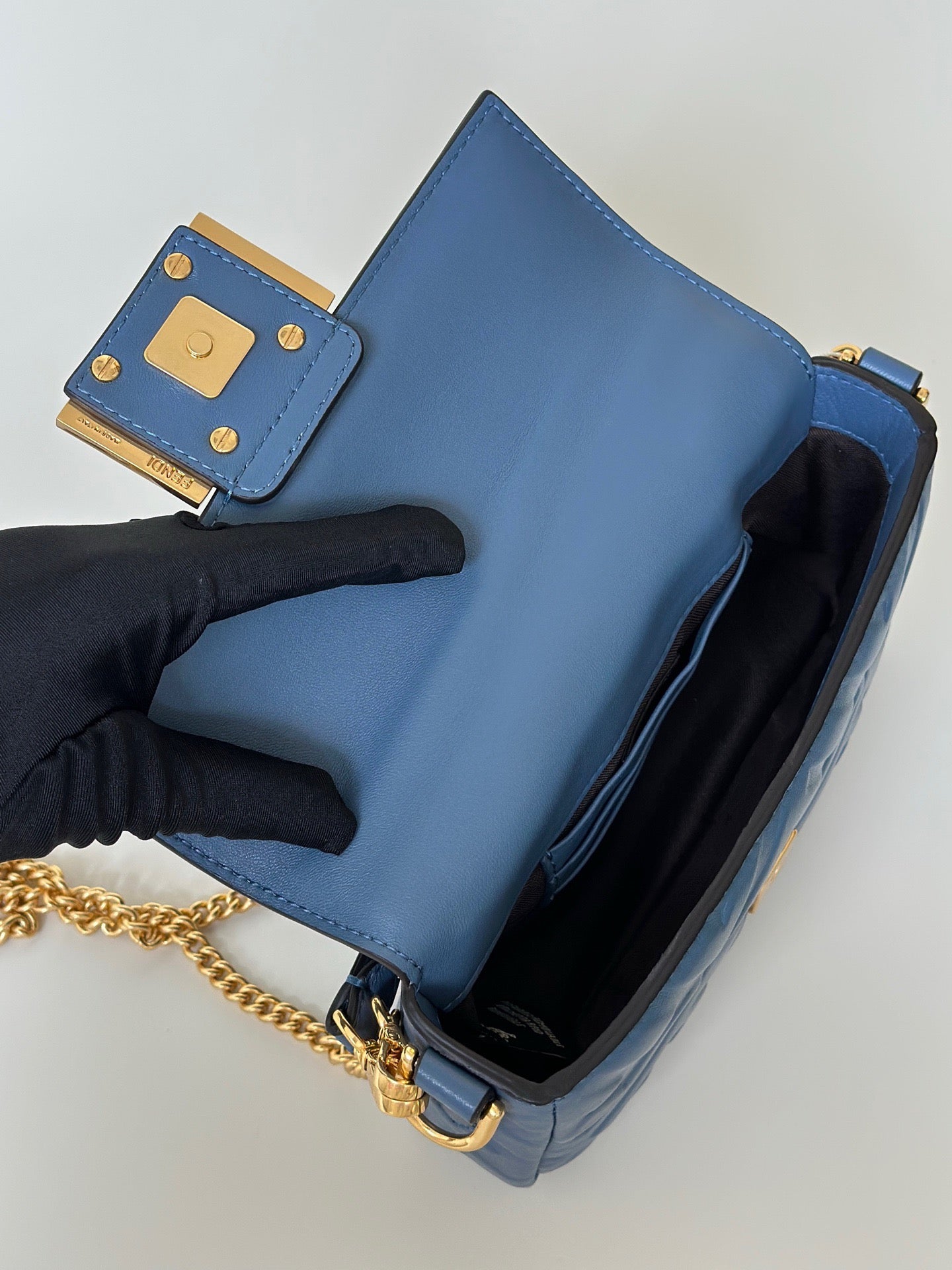 펜디 바게트 백 나파 미니