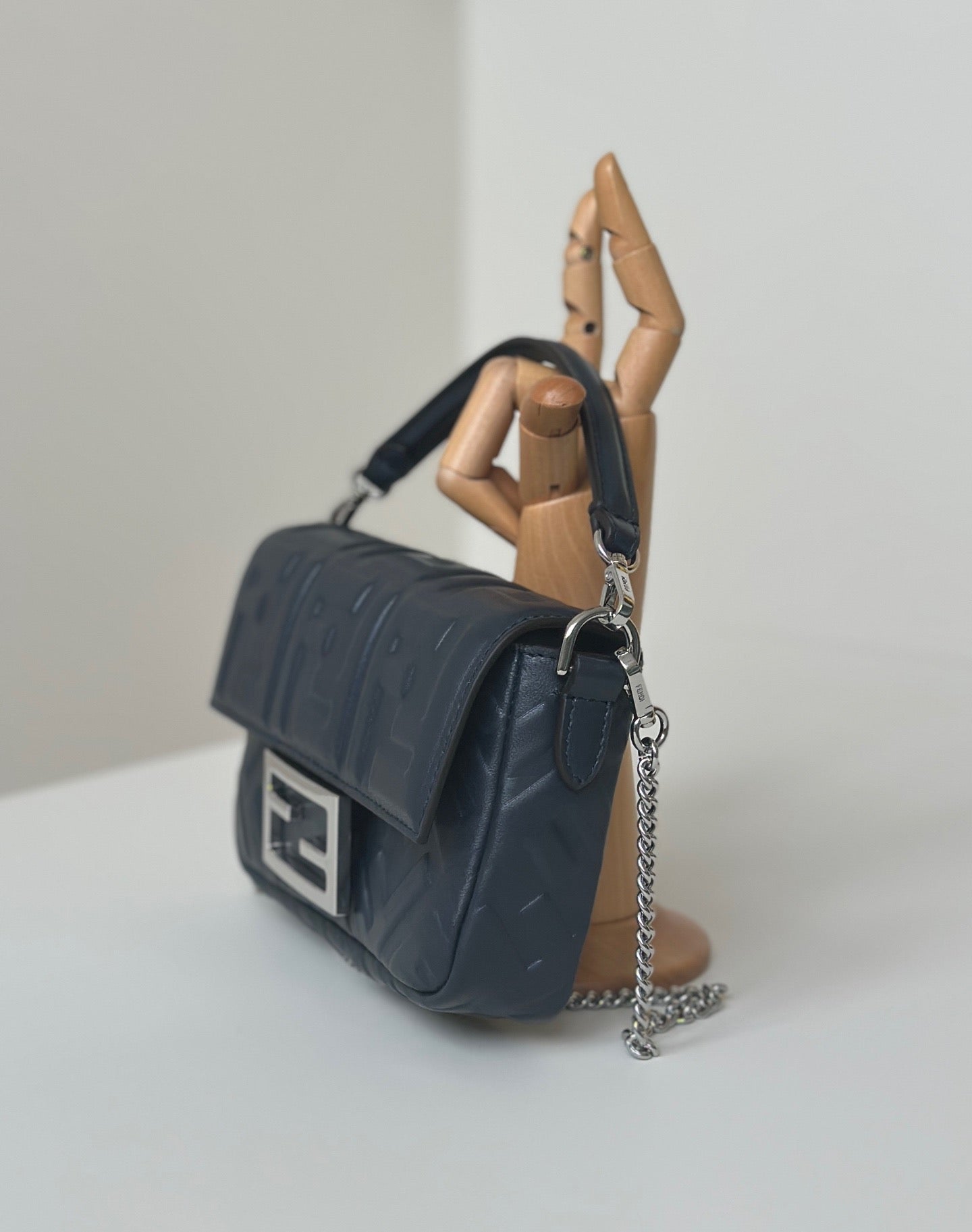 펜디 바게트 백 나파 미니