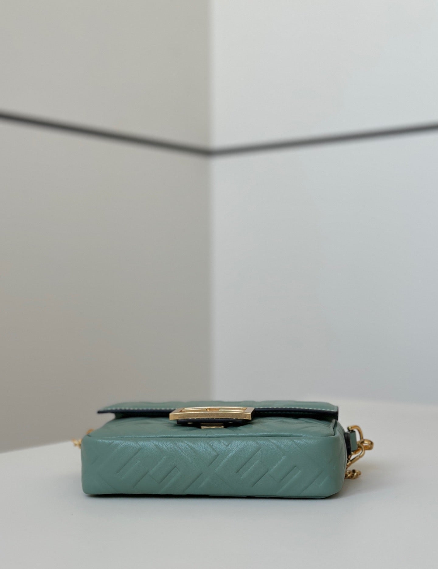 펜디 바게트 백 나파 미니