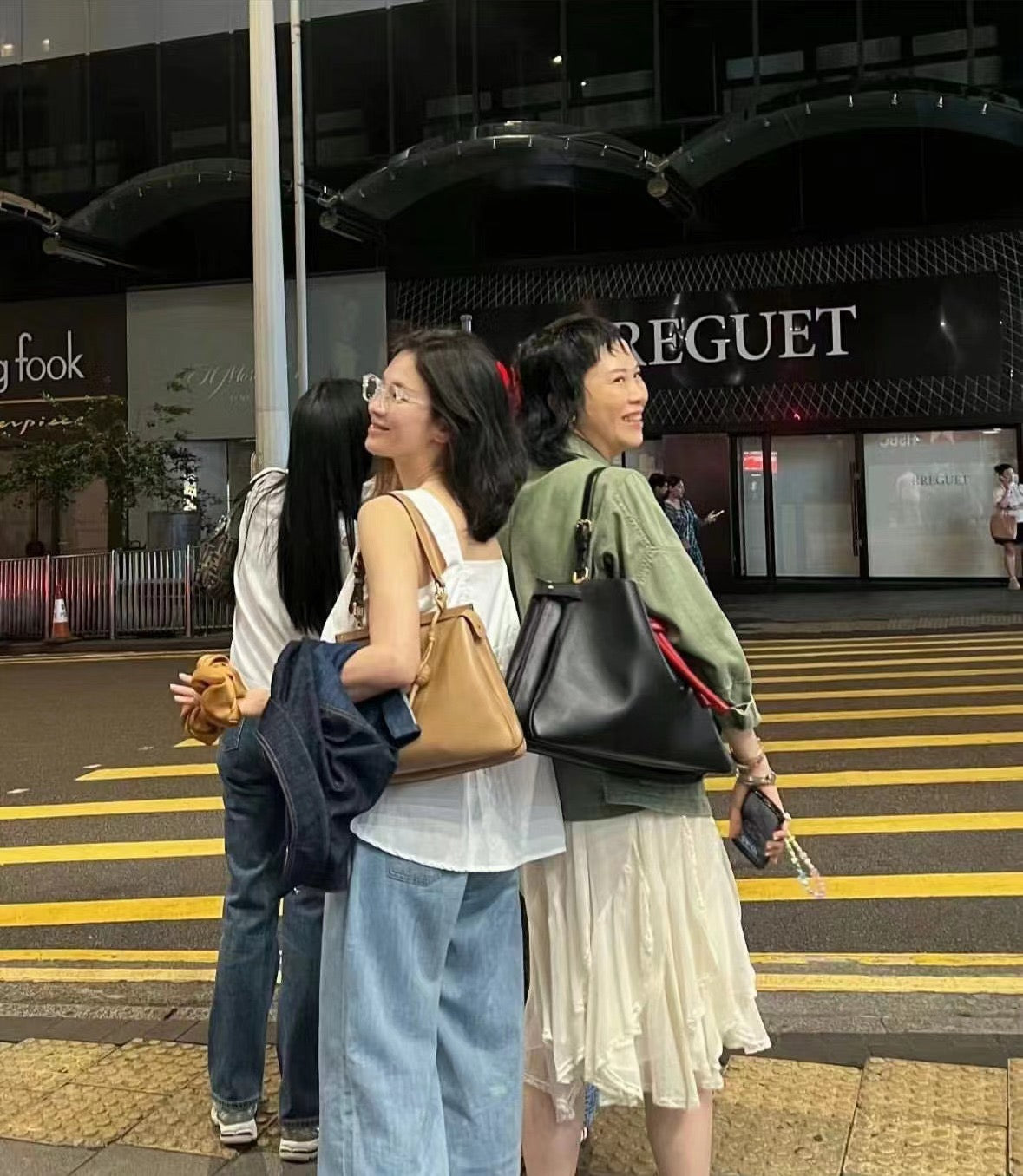 펜디 피카부 소프트 미디움
