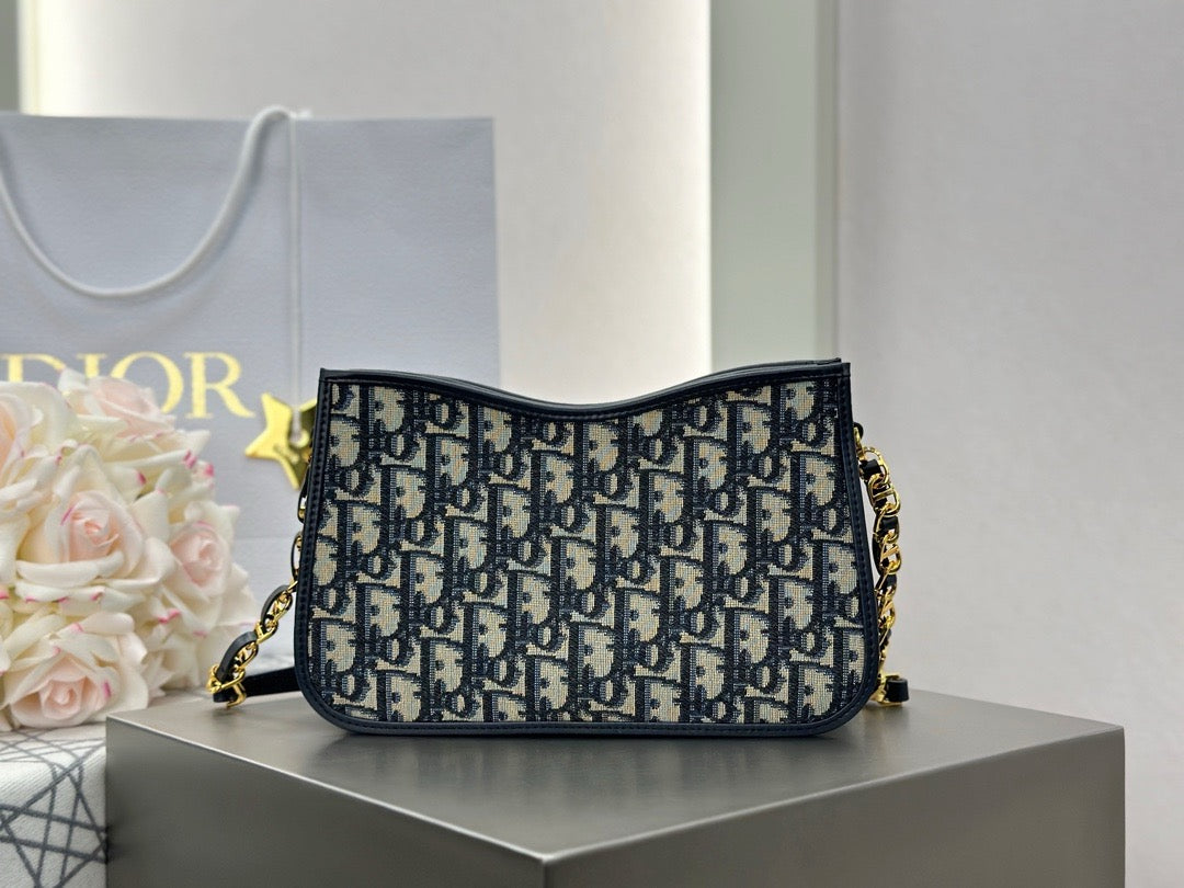 디올 시그니처 미니 호보백