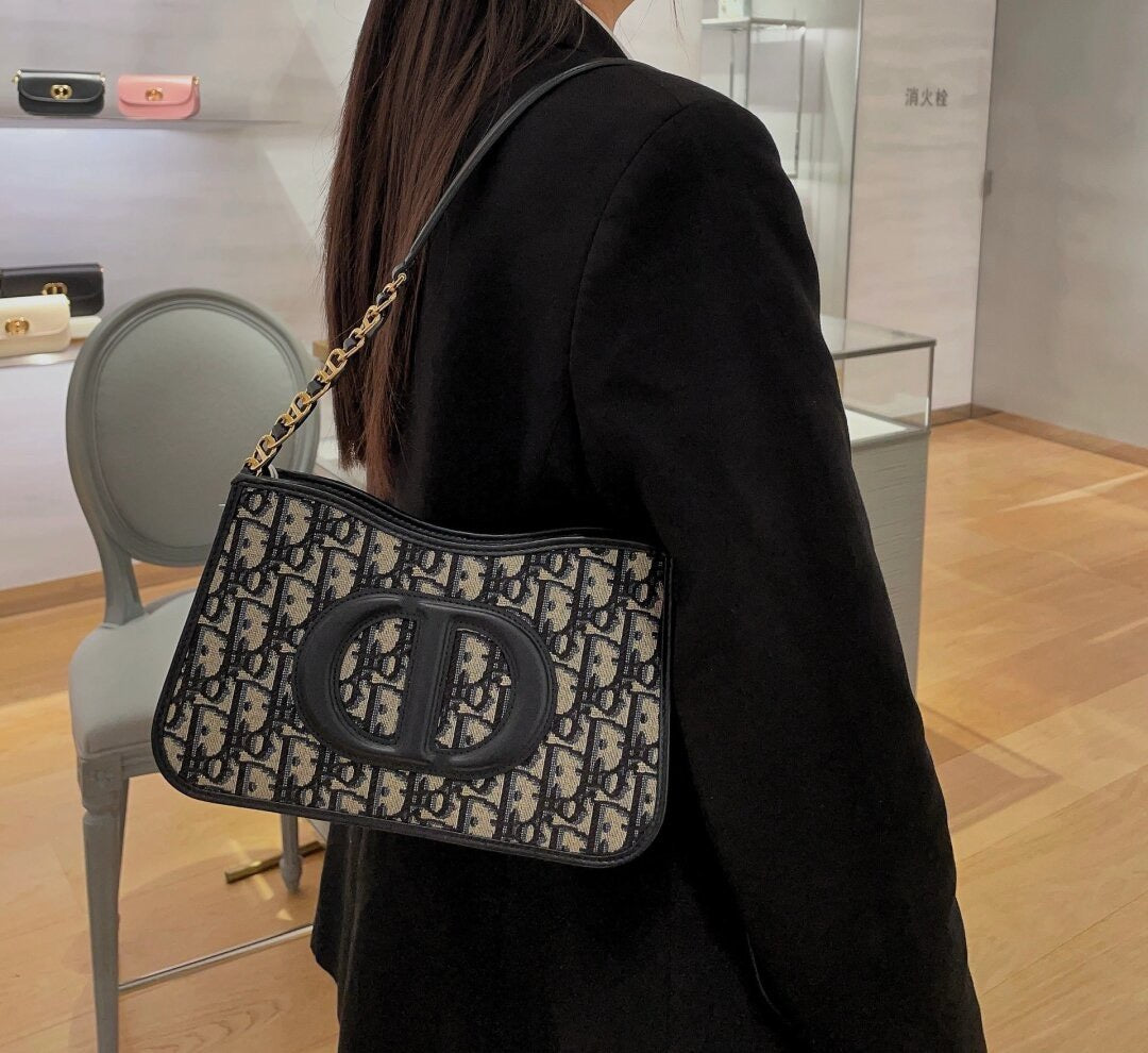 디올 시그니처 미니 호보백