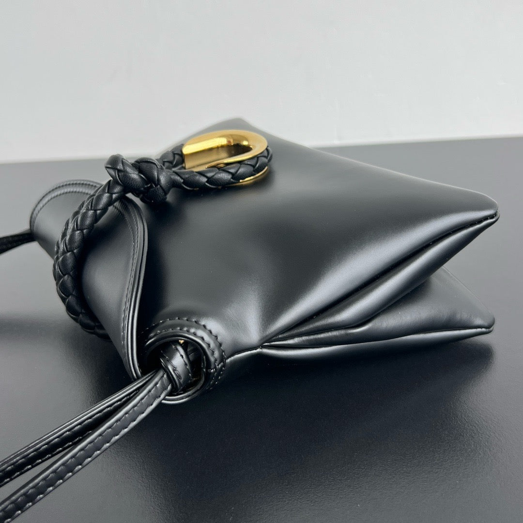 보테가 베네타 리베르타 숄더백 베이비