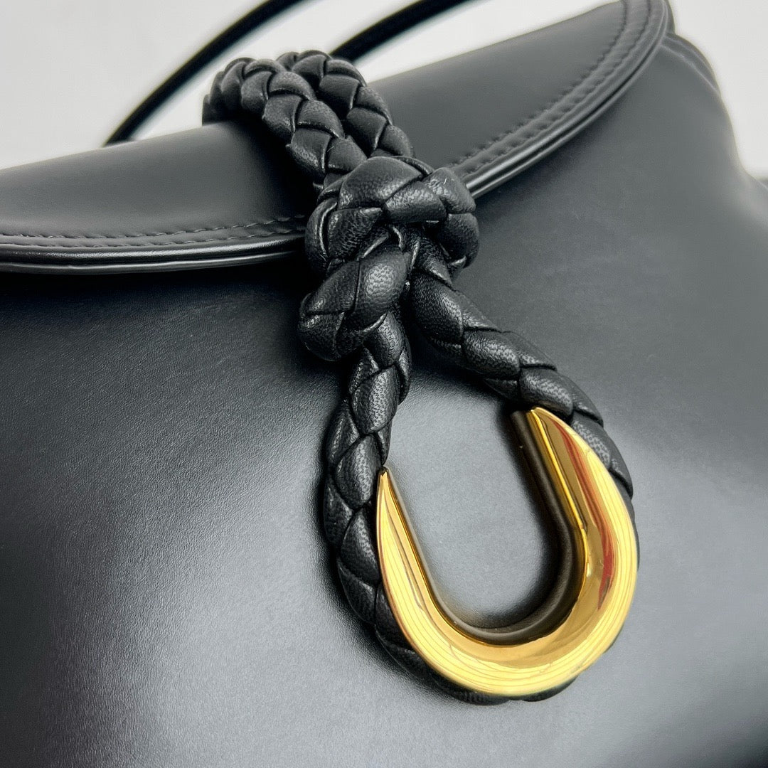 보테가 베네타 리베르타 숄더백 베이비