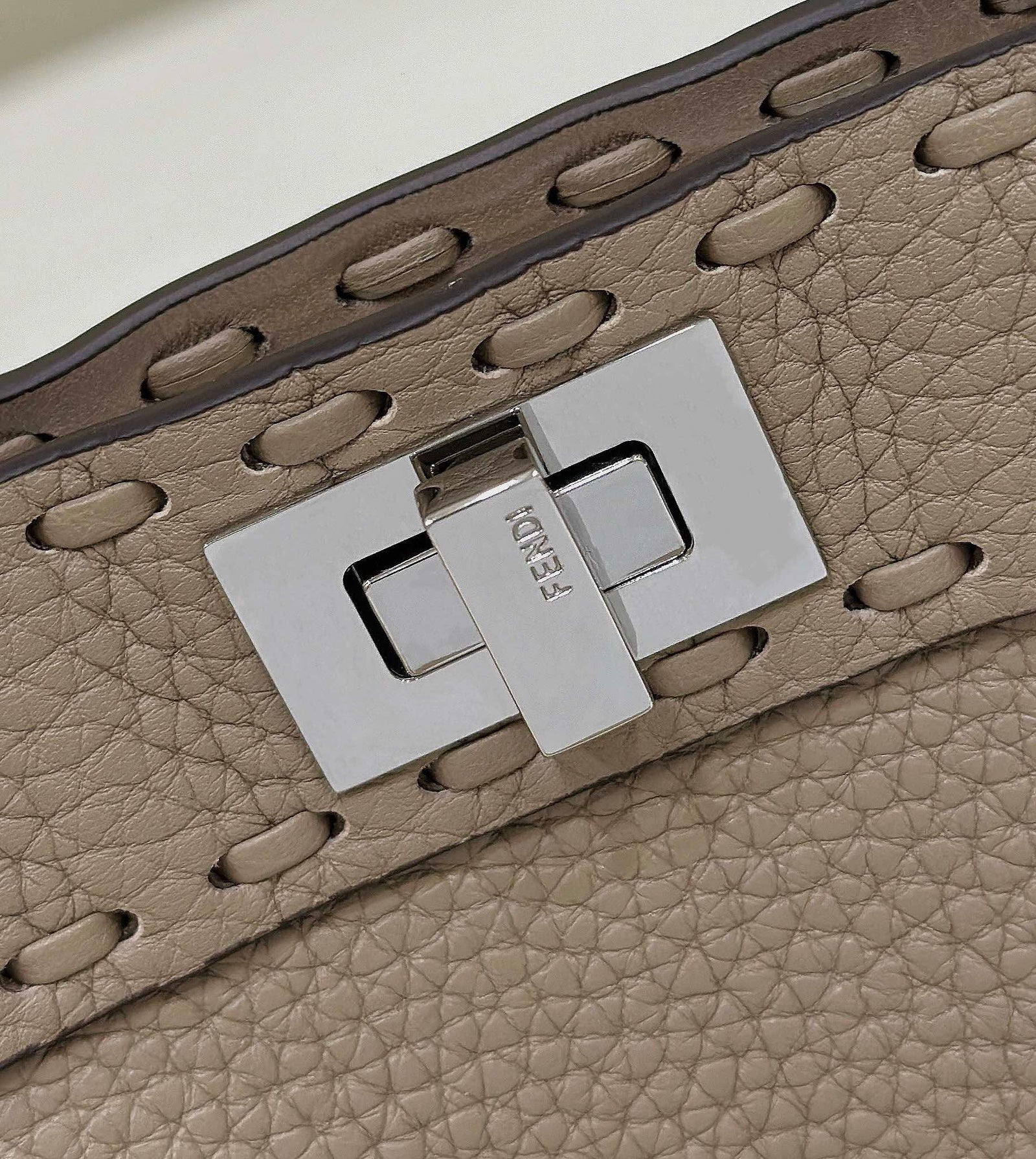 펜디 피카부 I See U 로마노 쁘띠