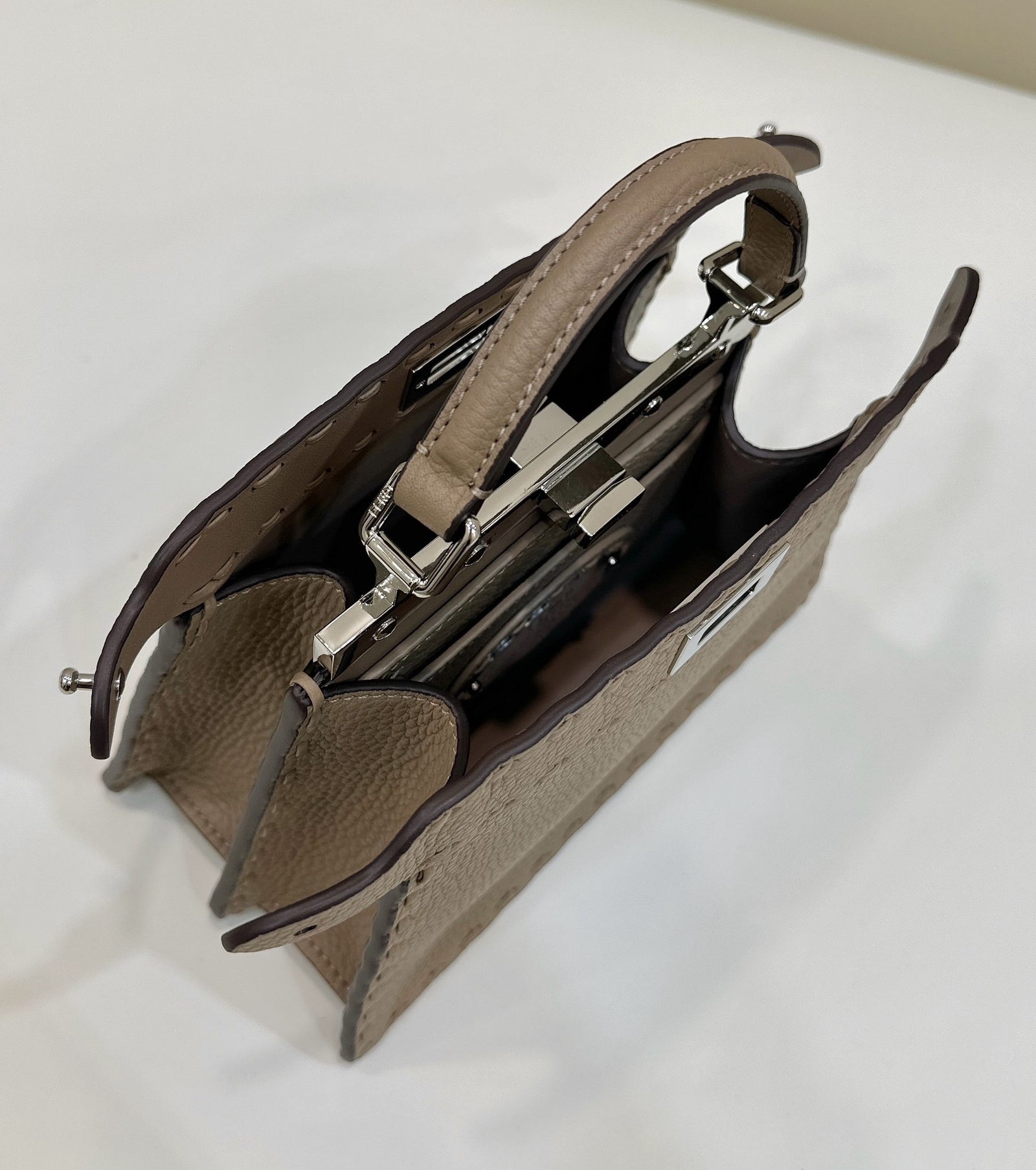 펜디 피카부 I See U 로마노 쁘띠