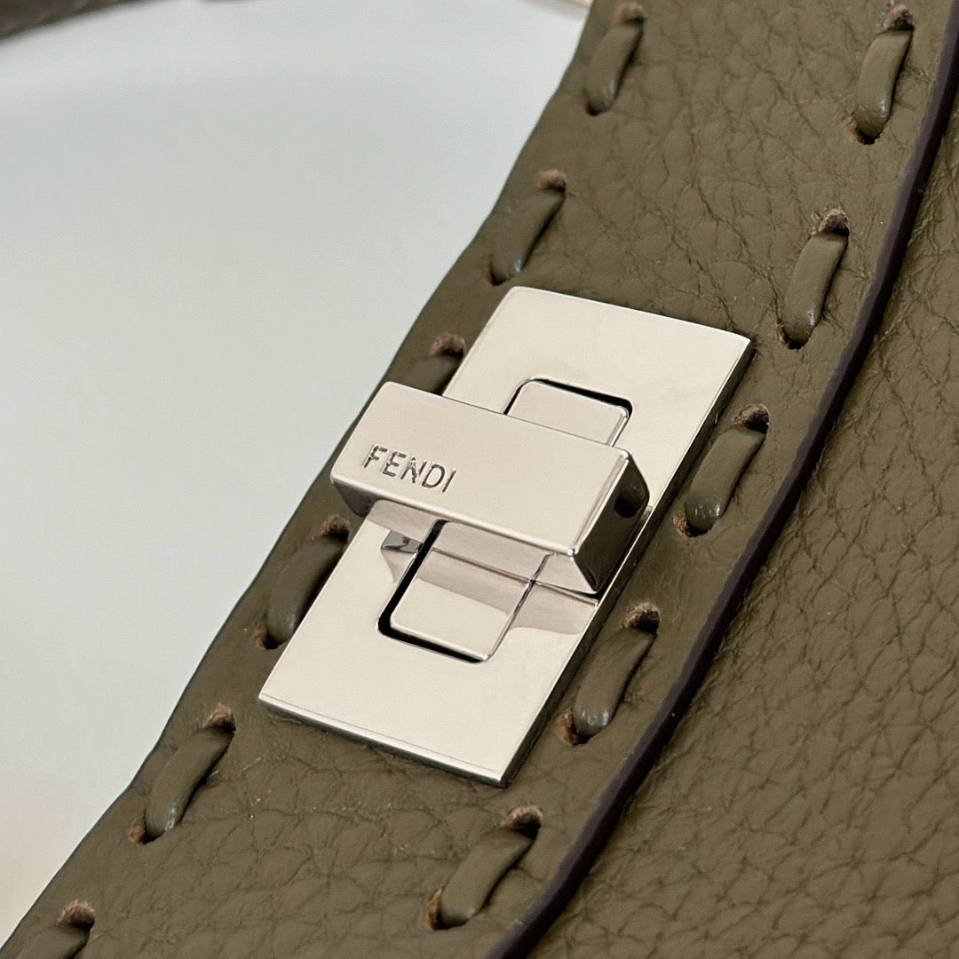 펜디 피카부 I See U 로마노 쁘띠