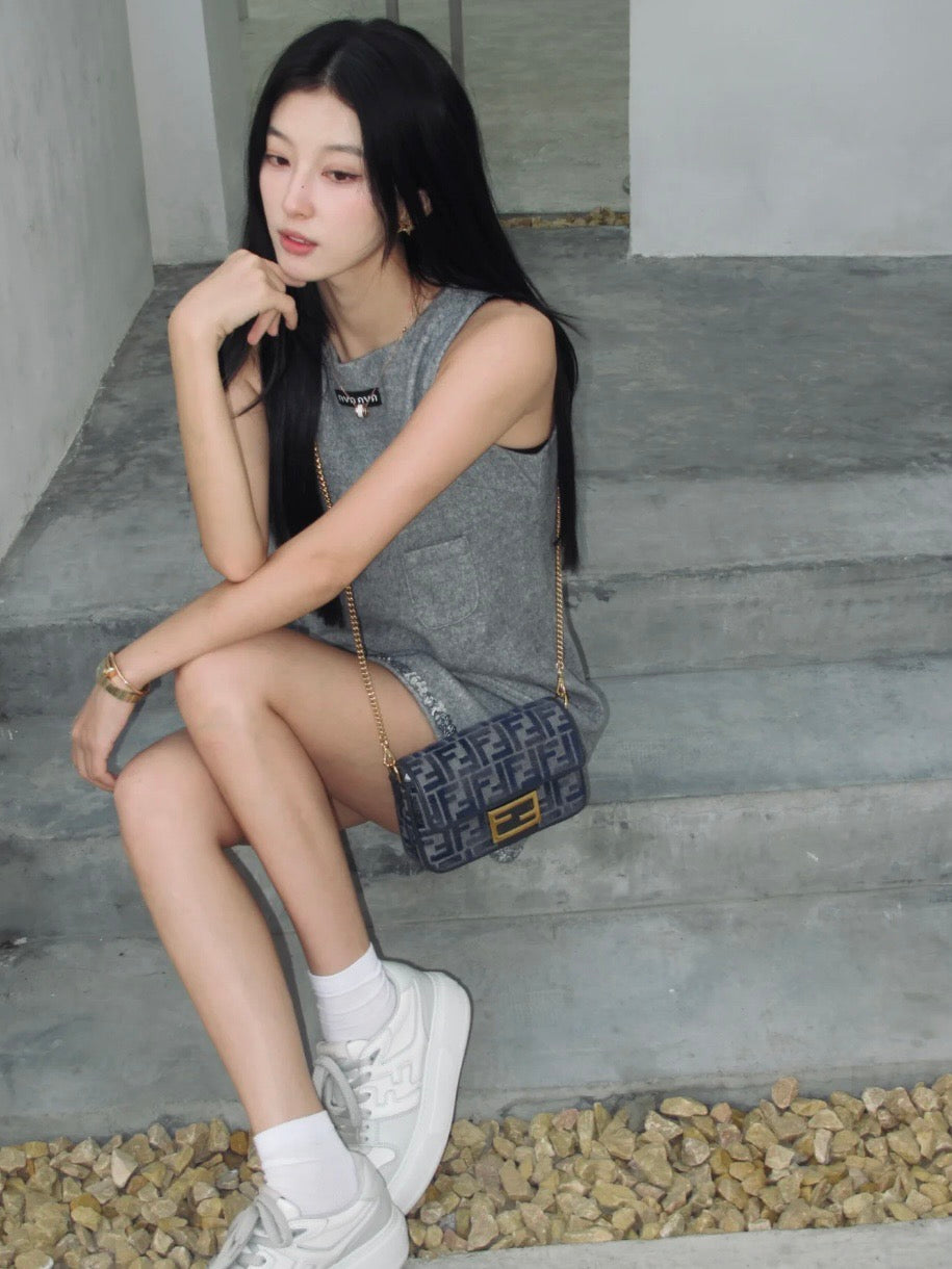 펜디 바게트 백 FF 셔닐 미니