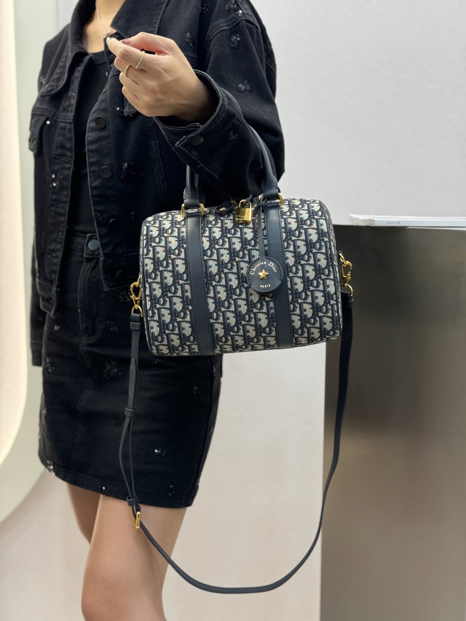 디올 그루브 25 백