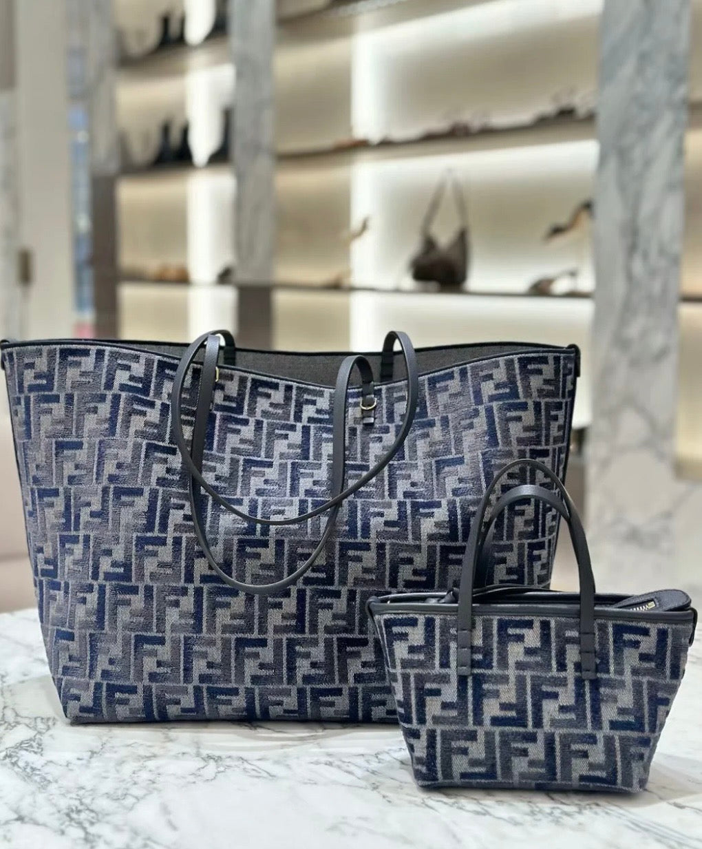 펜디 롤 FF 자카드 라지