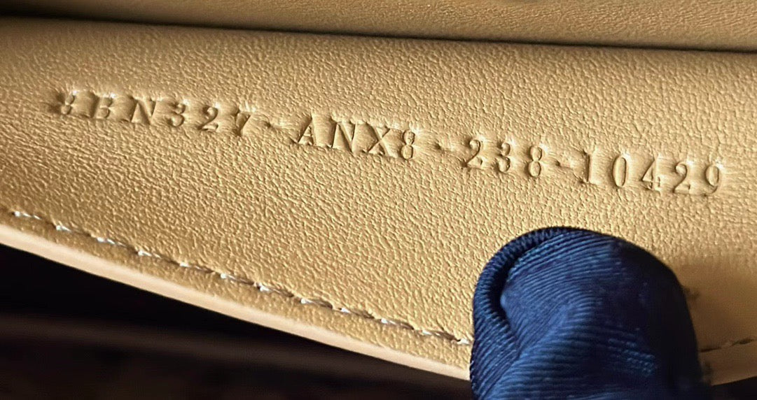 펜디 피카부 I See U 라피아 인터레이스 스몰