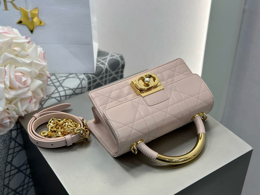 디올 매크로까나쥬 앙주백