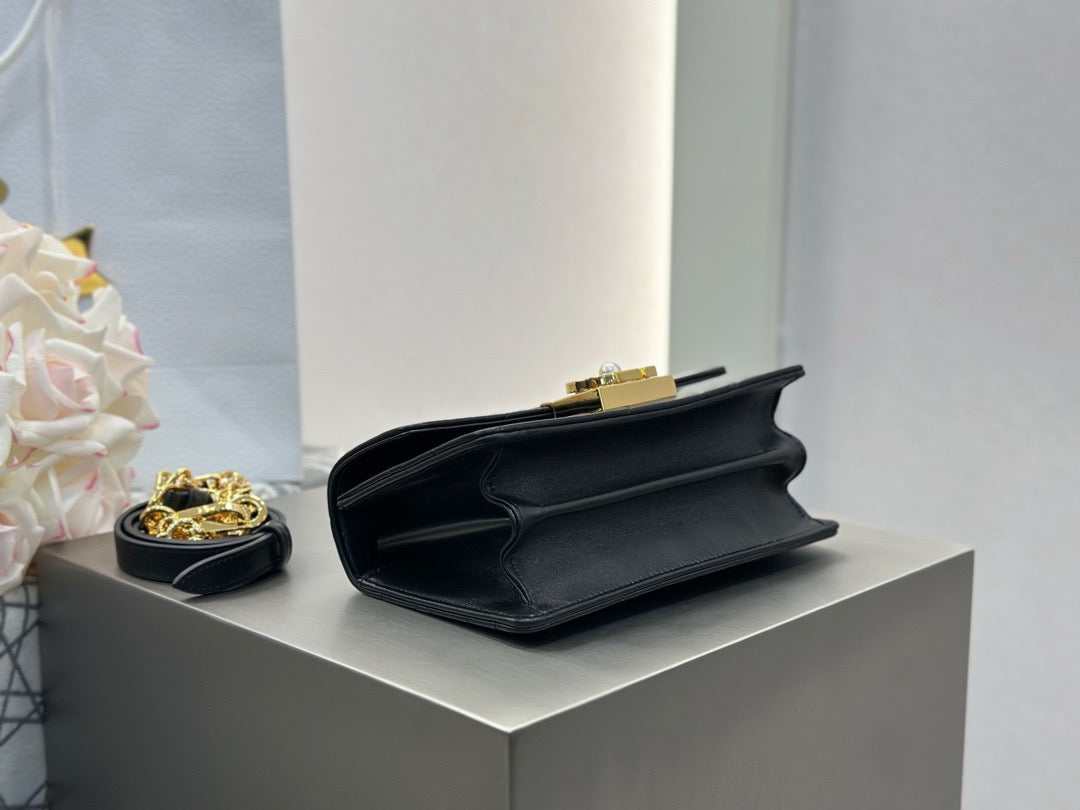 디올 매크로까나쥬 앙주백