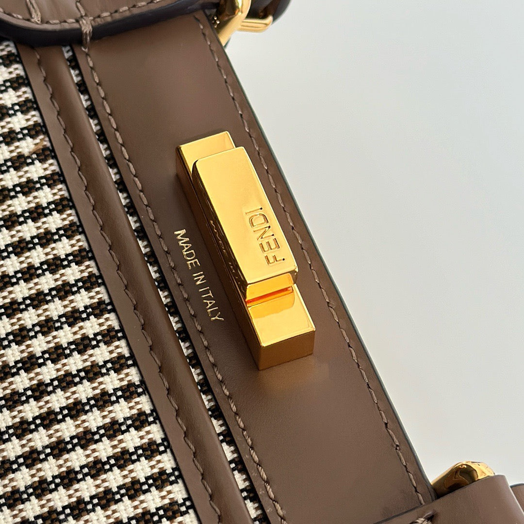 펜디 피카부 X-토트백