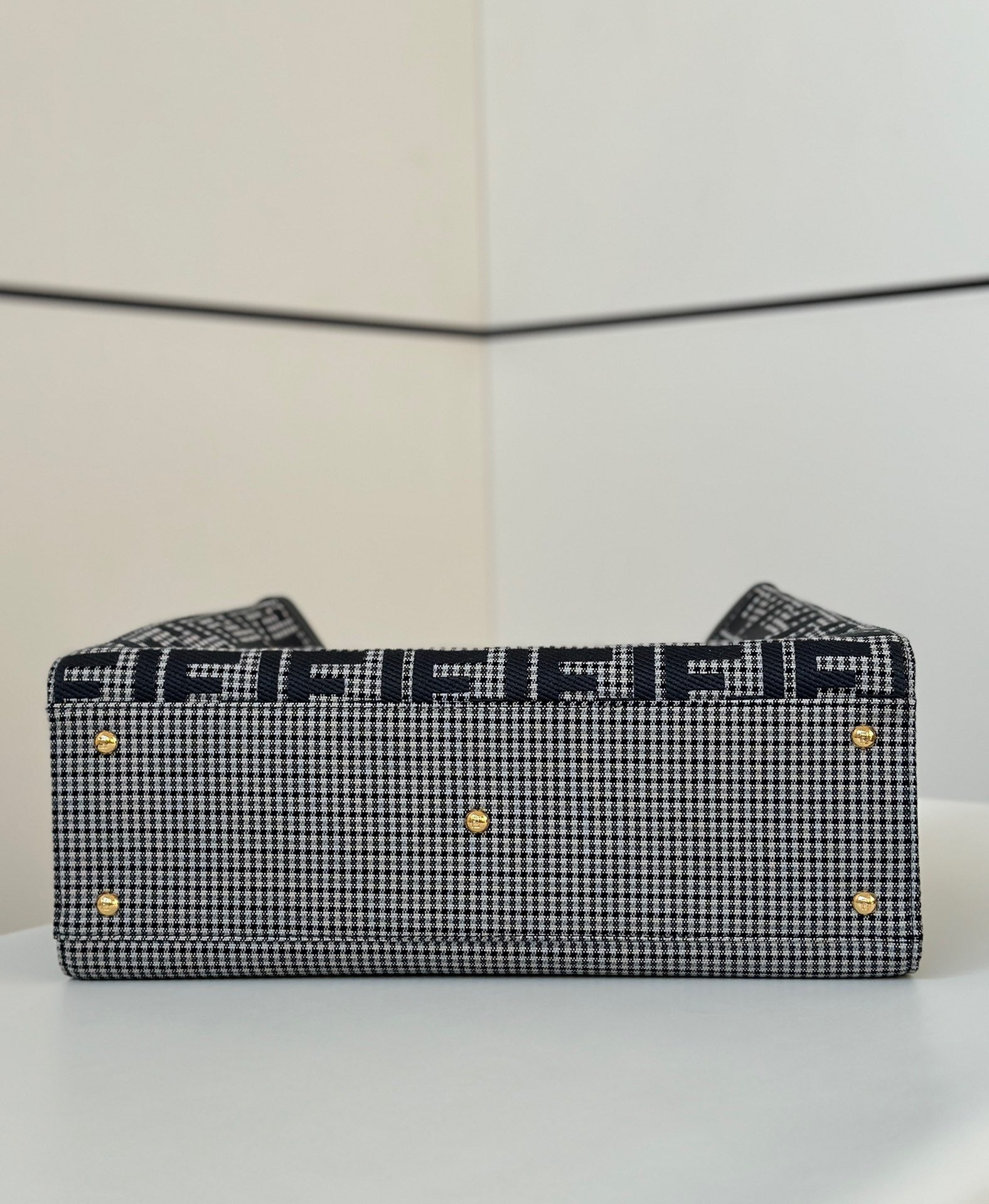 펜디 피카부 X-토트백