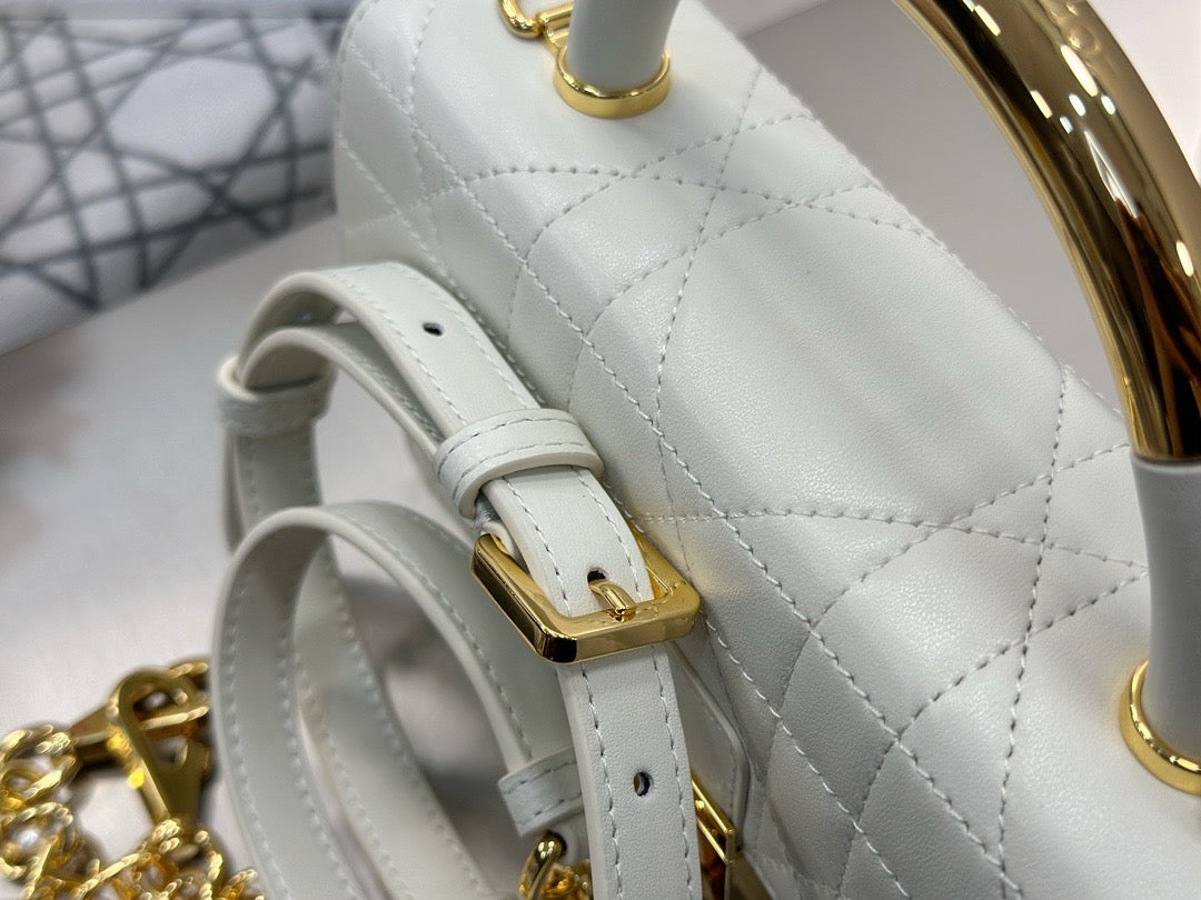 디올 매크로까나쥬 앙주백