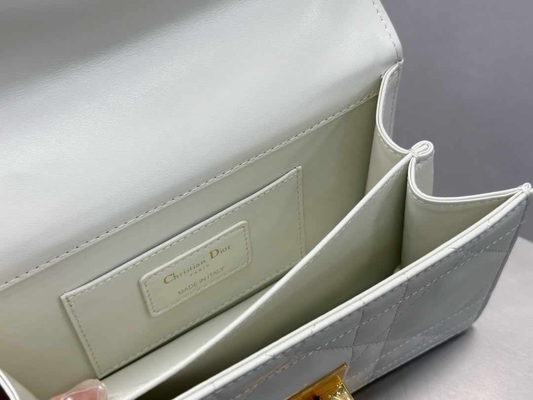 디올 매크로까나쥬 앙주백