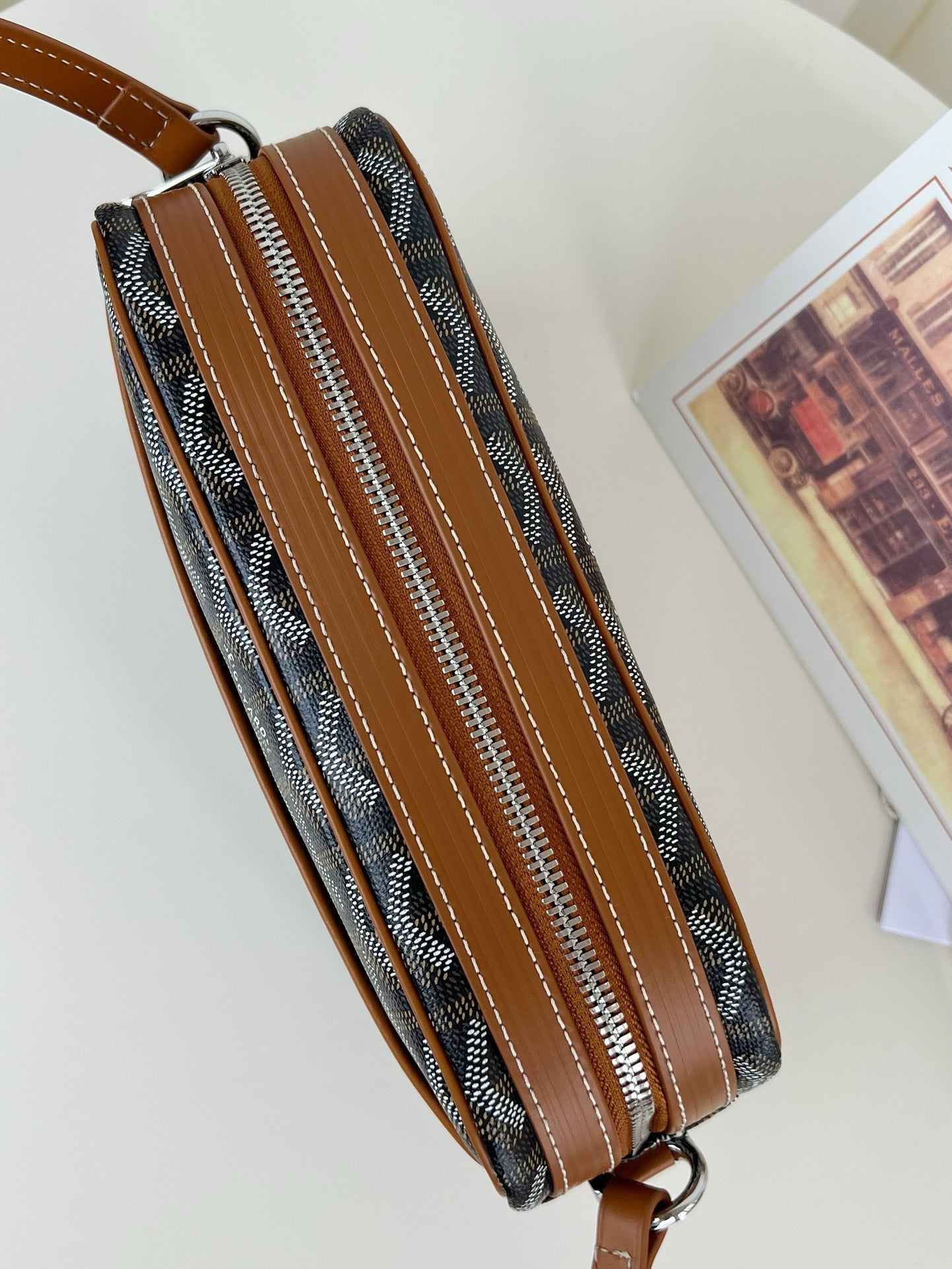 고야드 카페르 크로스백