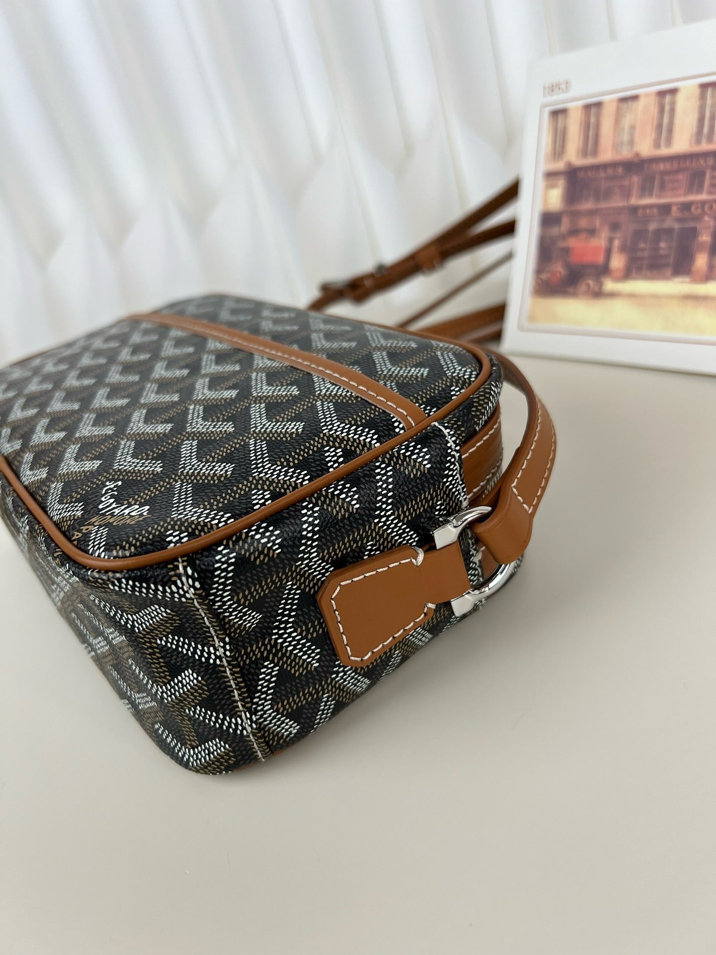 고야드 카페르 크로스백