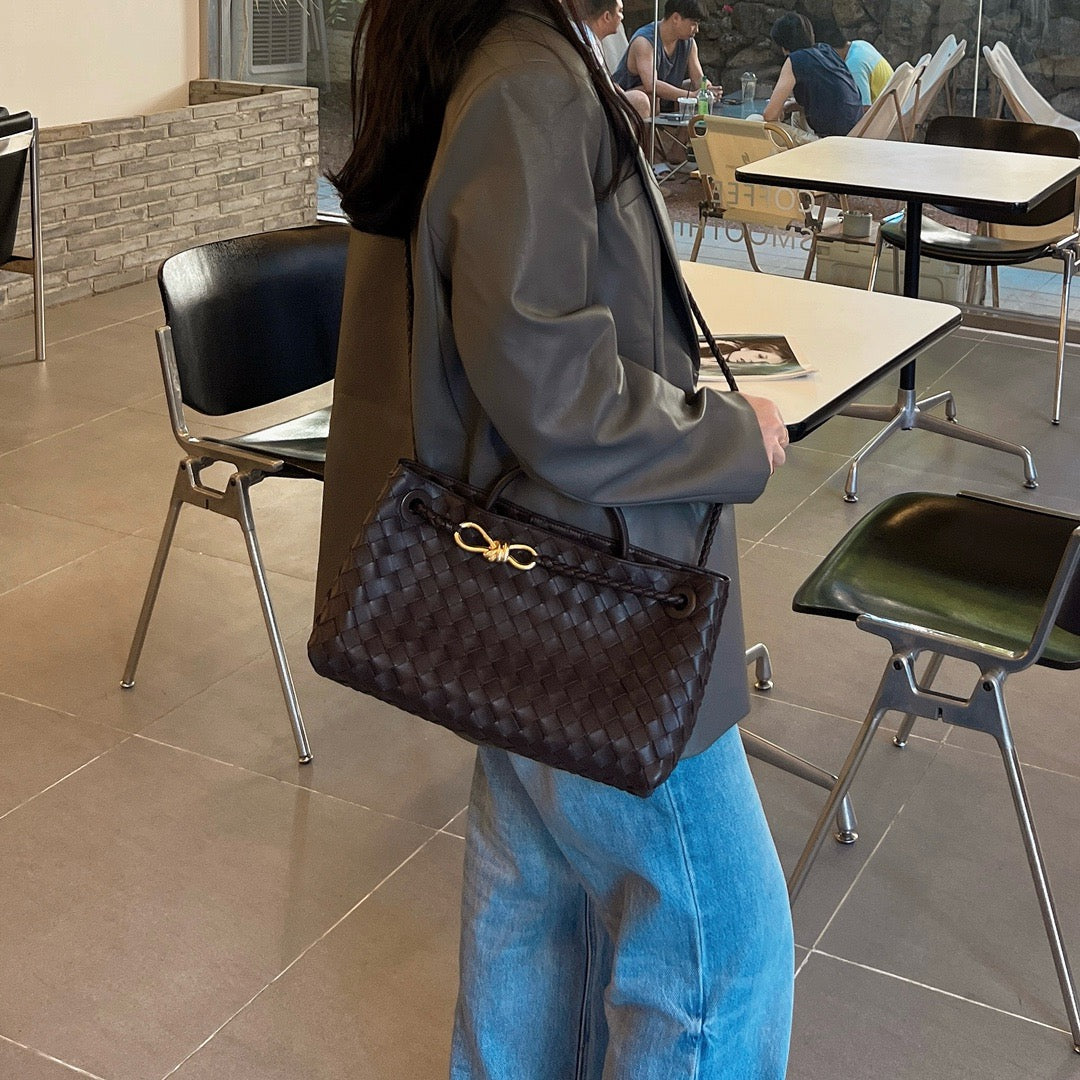 보테가 베네타 안디아모 이스트웨스트 스몰