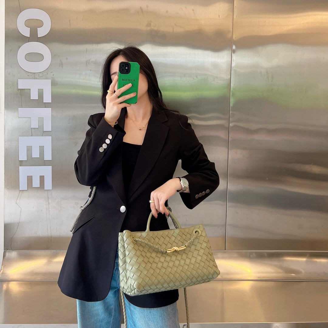 보테가 베네타 안디아모 이스트웨스트 스몰