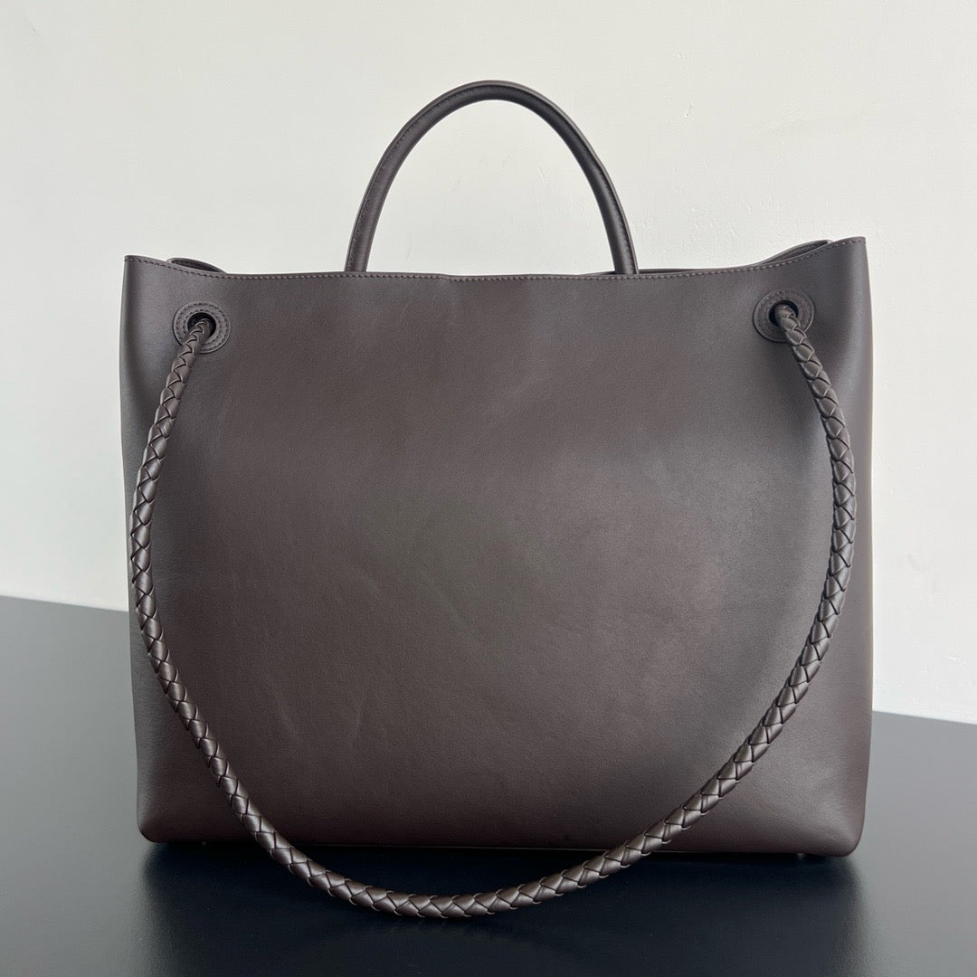 보테가 베네타 스무스 레더 안디아모 라지