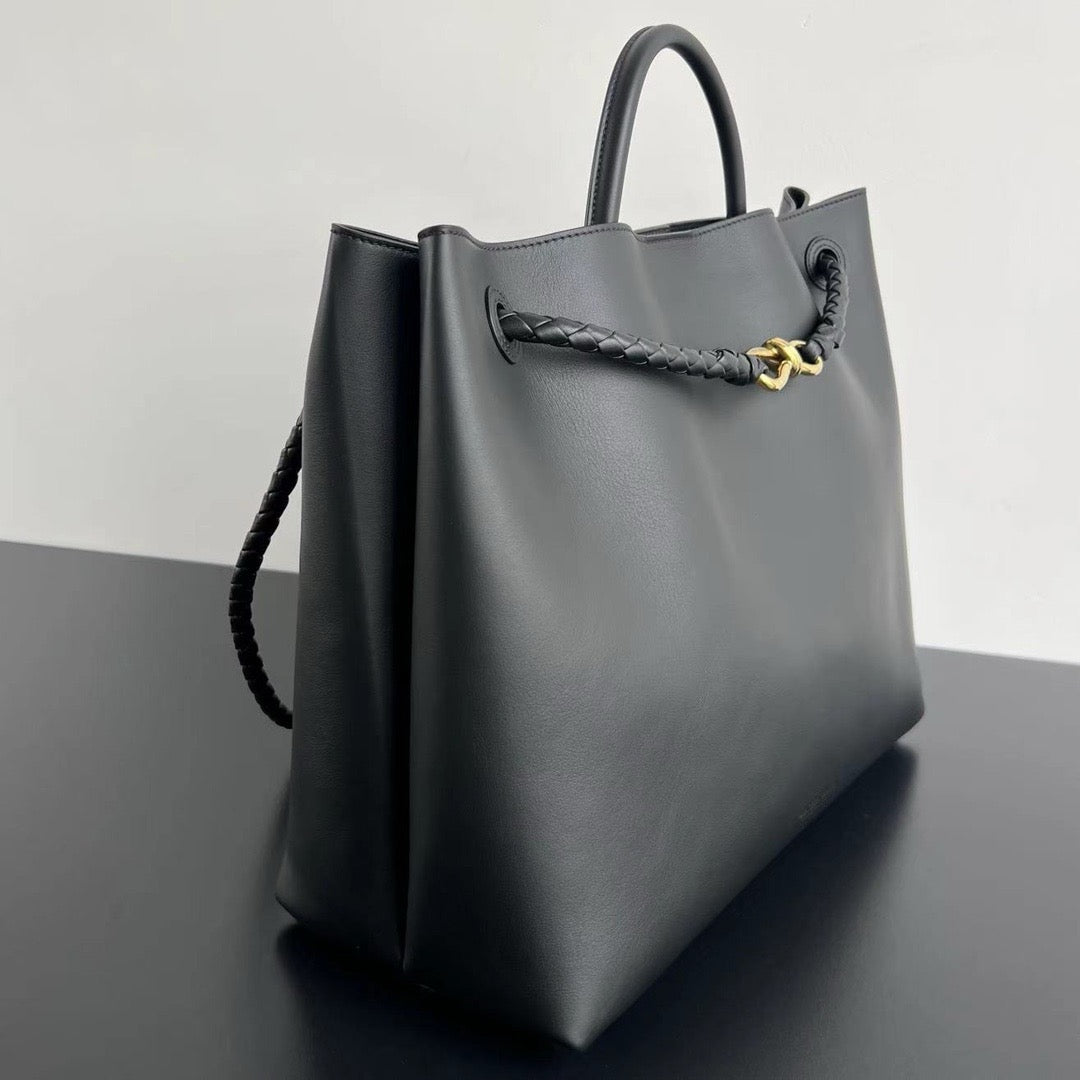 보테가 베네타 스무스 레더 안디아모 라지