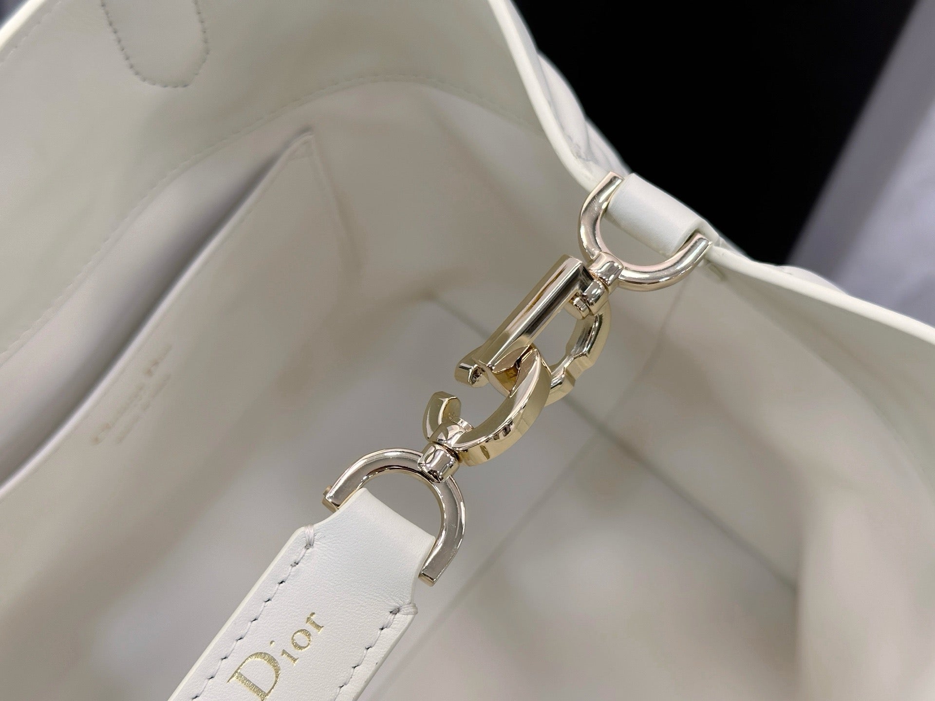 디올 버티컬 뚜주흐백 스몰,미디움