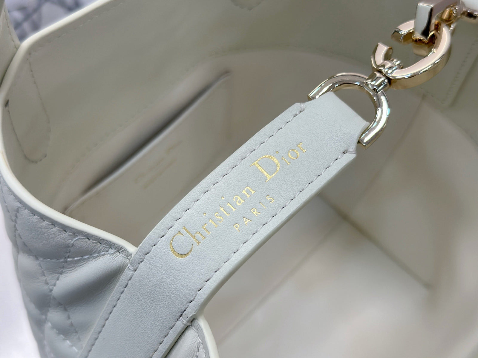 디올 버티컬 뚜주흐백 스몰,미디움