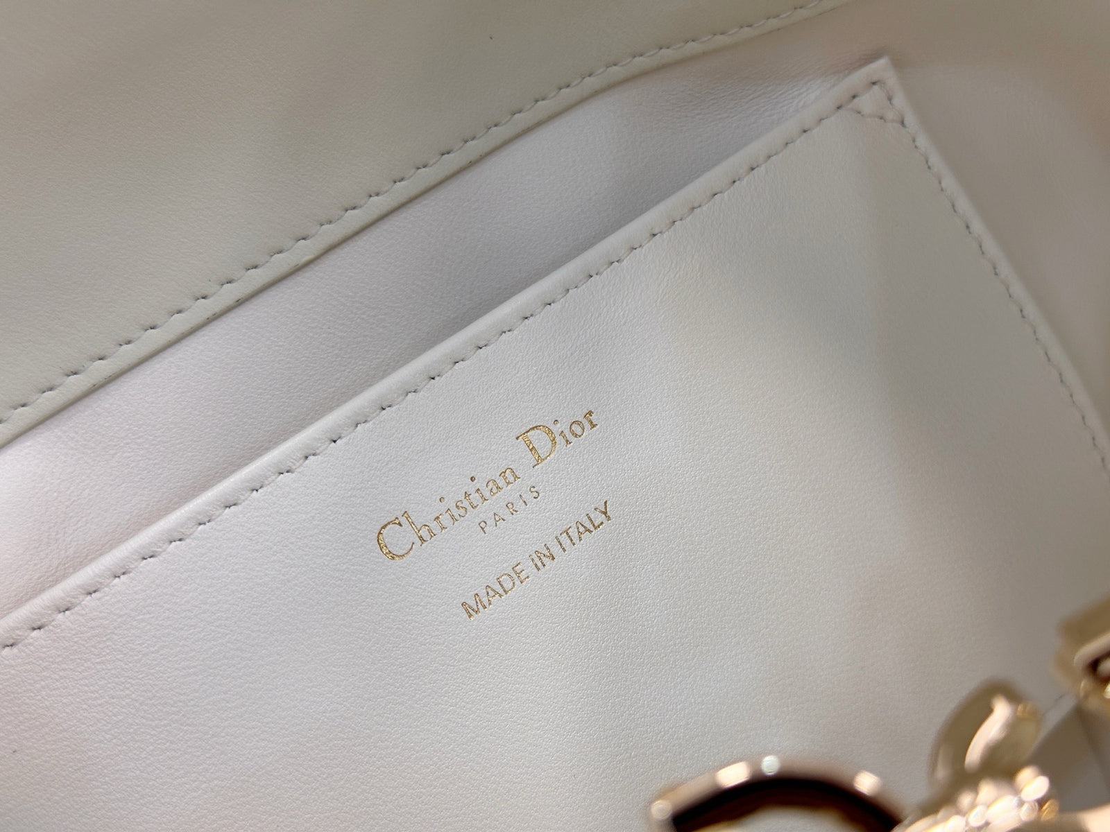 디올 버티컬 뚜주흐백 스몰,미디움