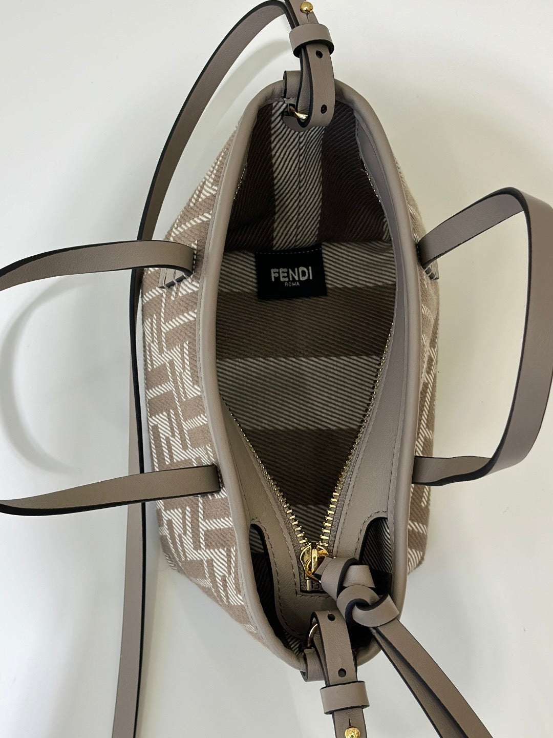 펜디 롤 FF 자카드 미니