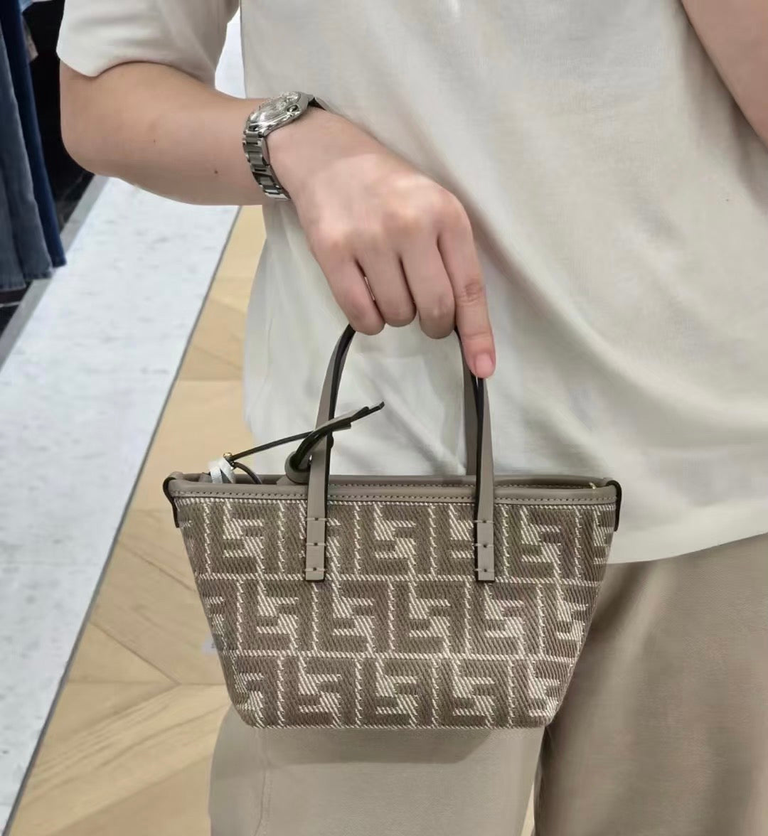 펜디 롤 FF 자카드 미니