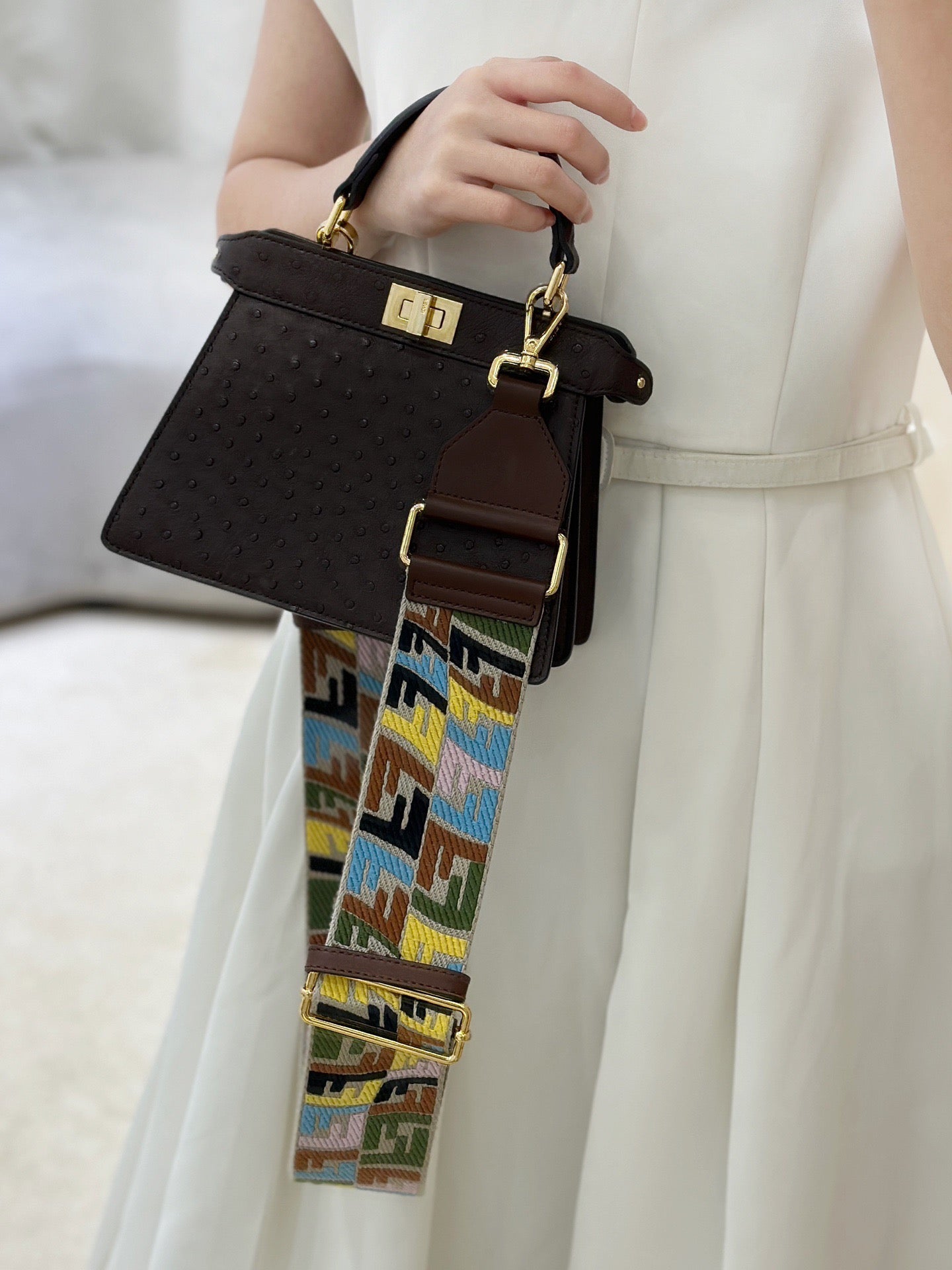 펜디 피카부 I See U 오스트리치 쁘띠