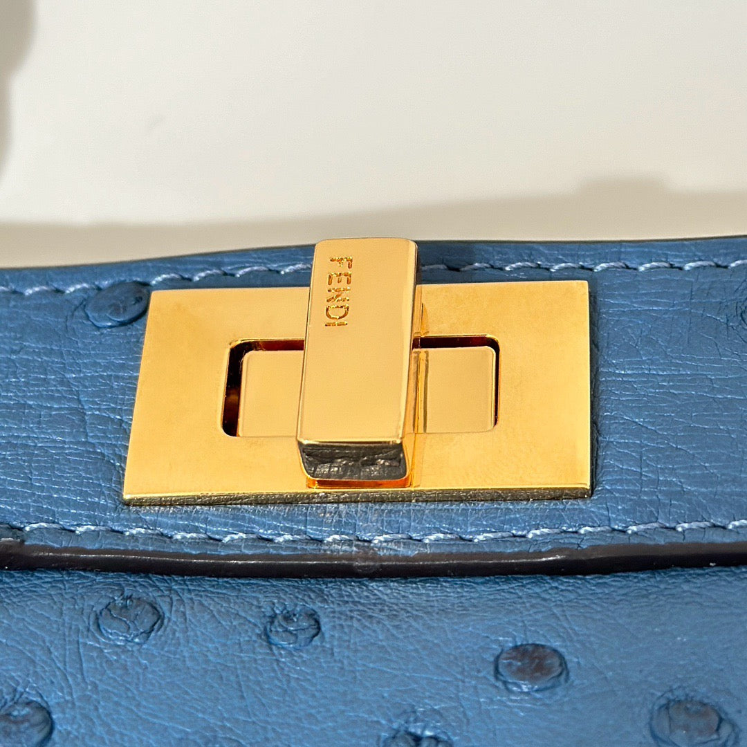 펜디 피카부 I See U 오스트리치 쁘띠