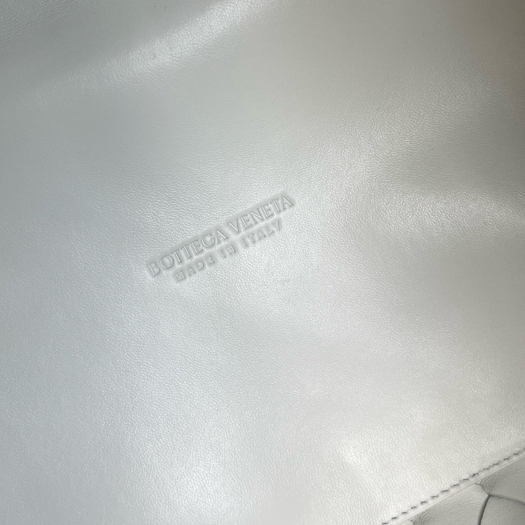 보테가 베네타 파라슈트 숄더백 라지