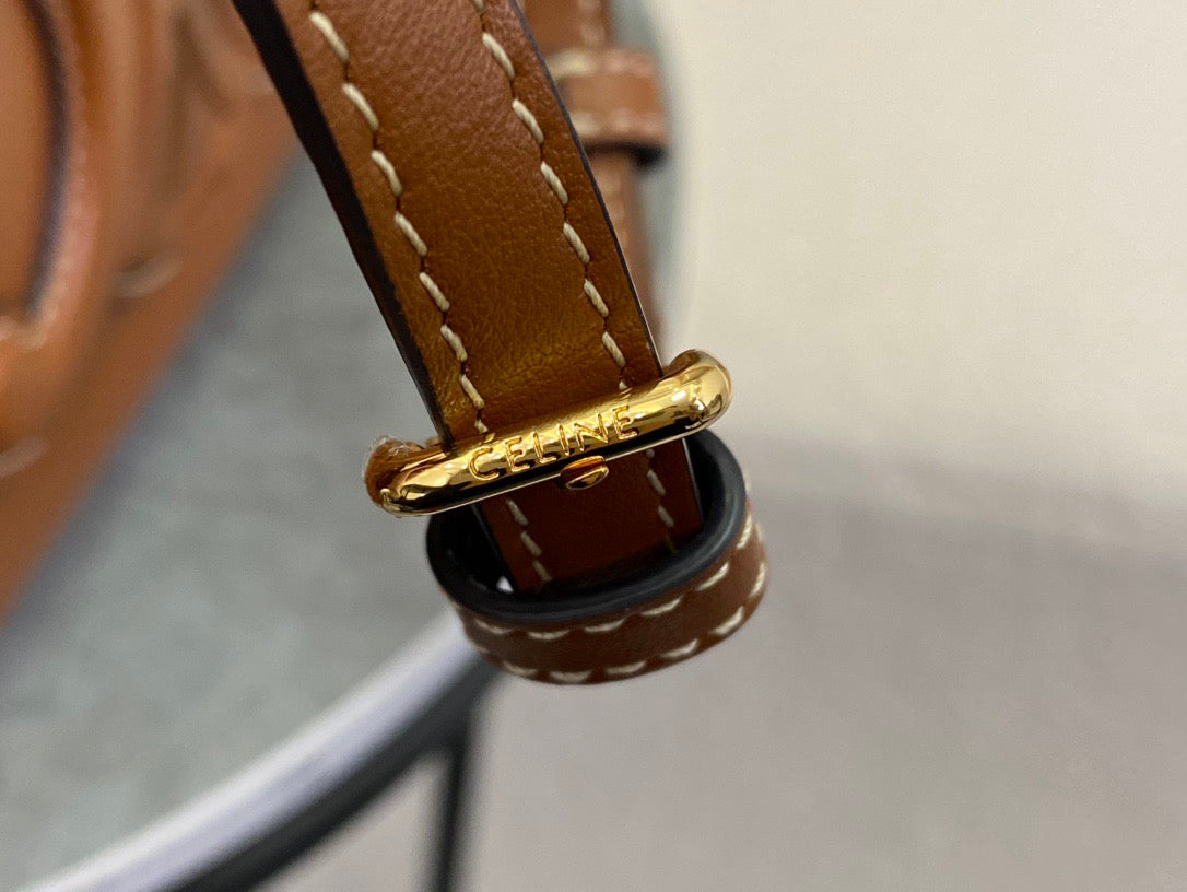 셀린느 퀴르 트리옹프 드로우스트링 카바스백 스몰