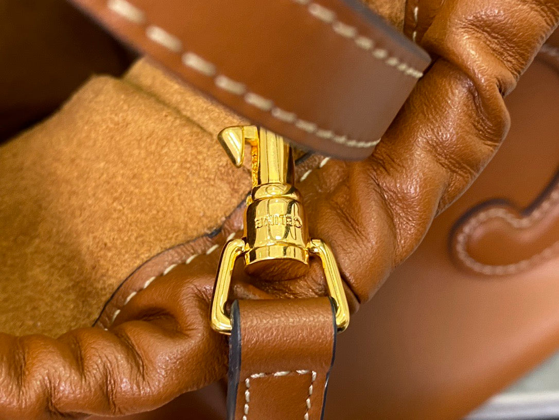 셀린느 퀴르 트리옹프 드로우스트링 카바스백 스몰