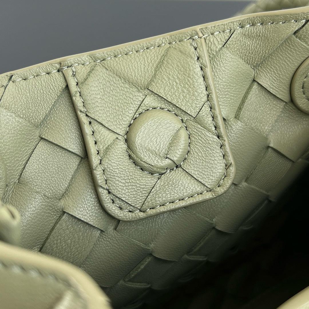 보테가 베네타 파라슈트 숄더백 스몰