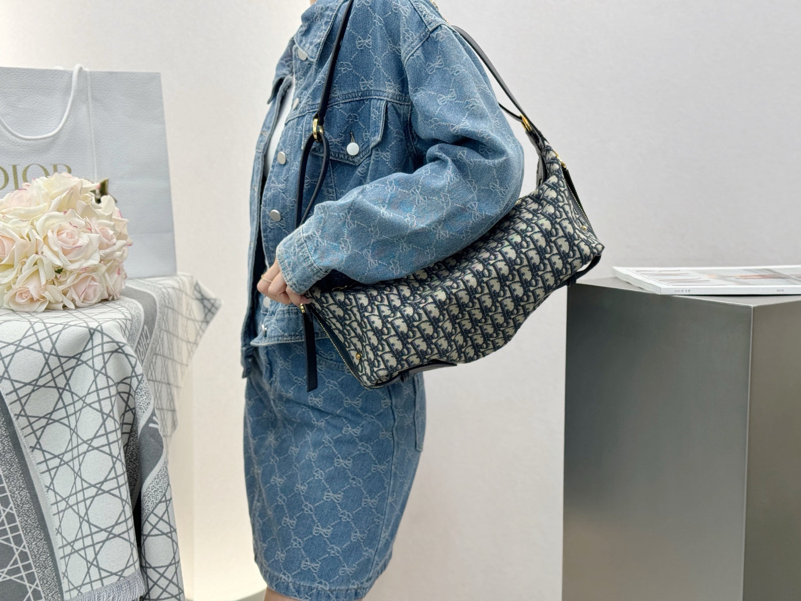 디올 오블리크 디저니백 라지