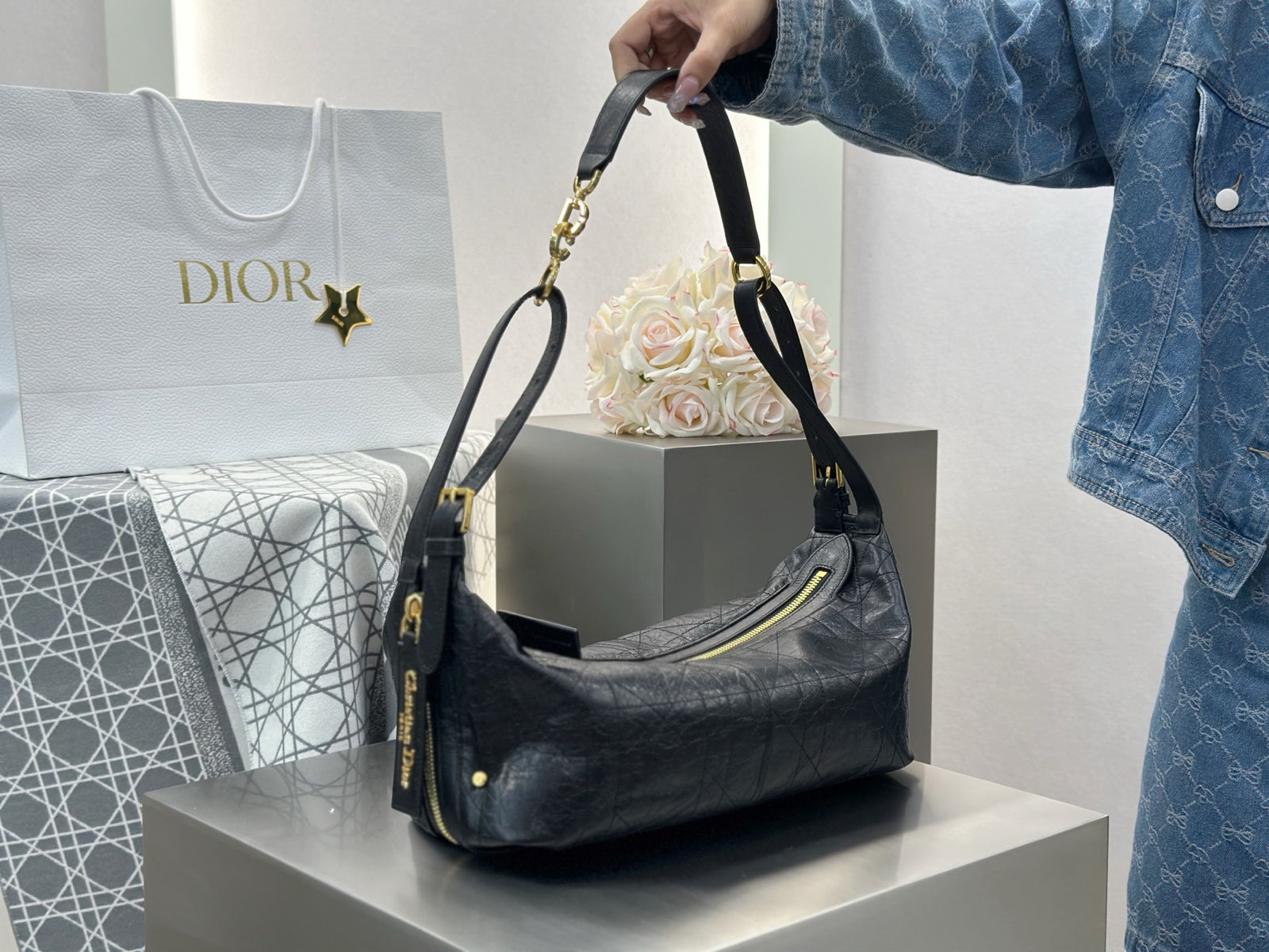 디올 매크로까나쥬 크링클 디저니백 미디움