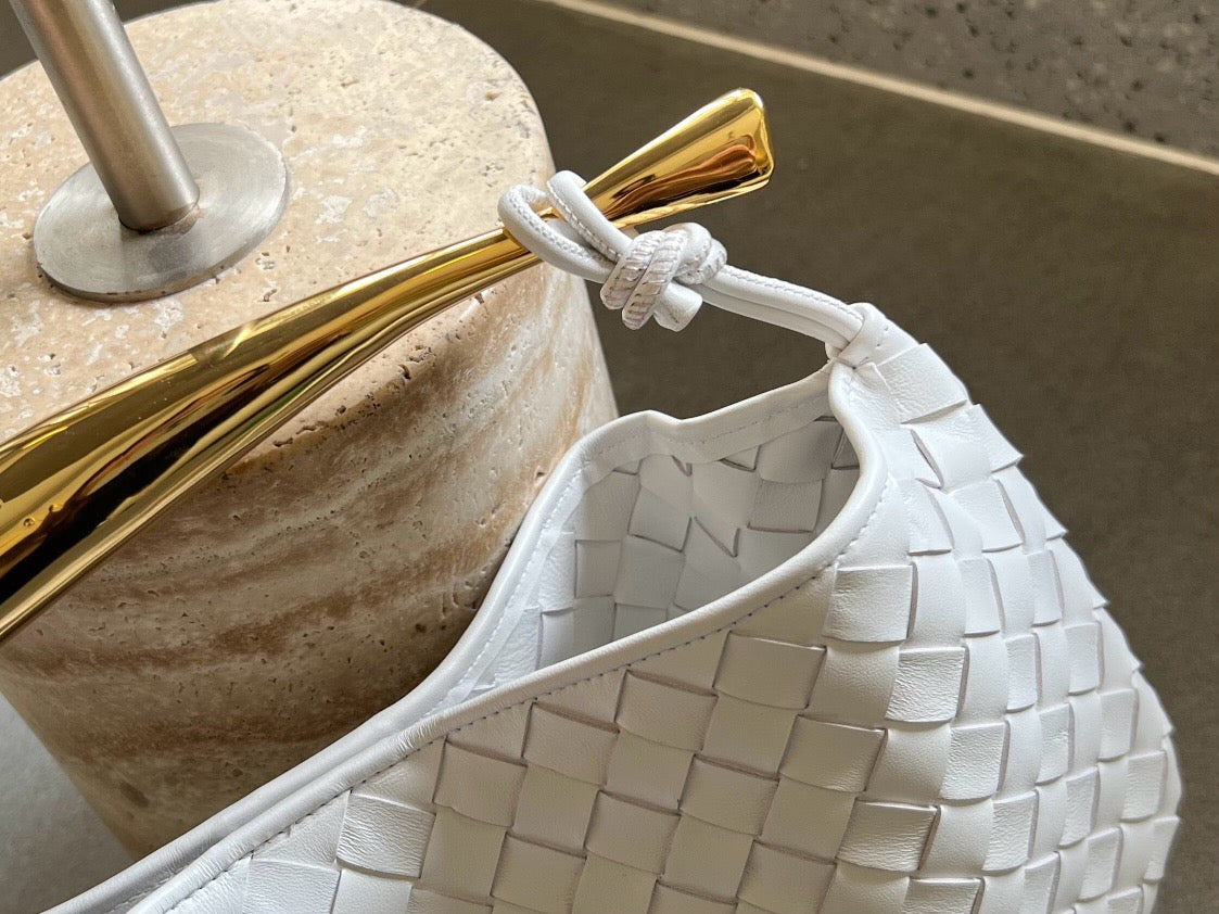 보테가 베네타 사르딘 토트백 클래식