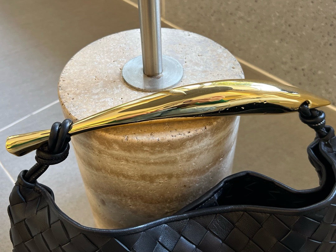 보테가 베네타 사르딘 토트백 클래식