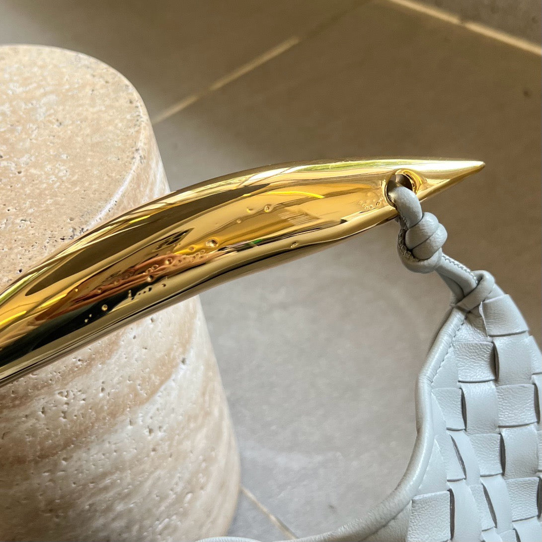 보테가 베네타 사르딘 토트백 클래식