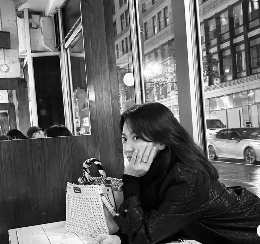 펜디 피카부 I See U 인터레이스 스몰