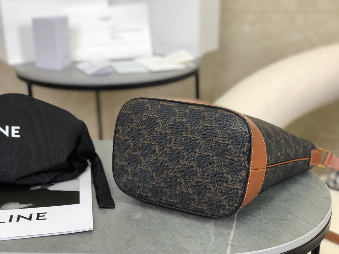 셀린느 트리옹프 버킷백 스몰