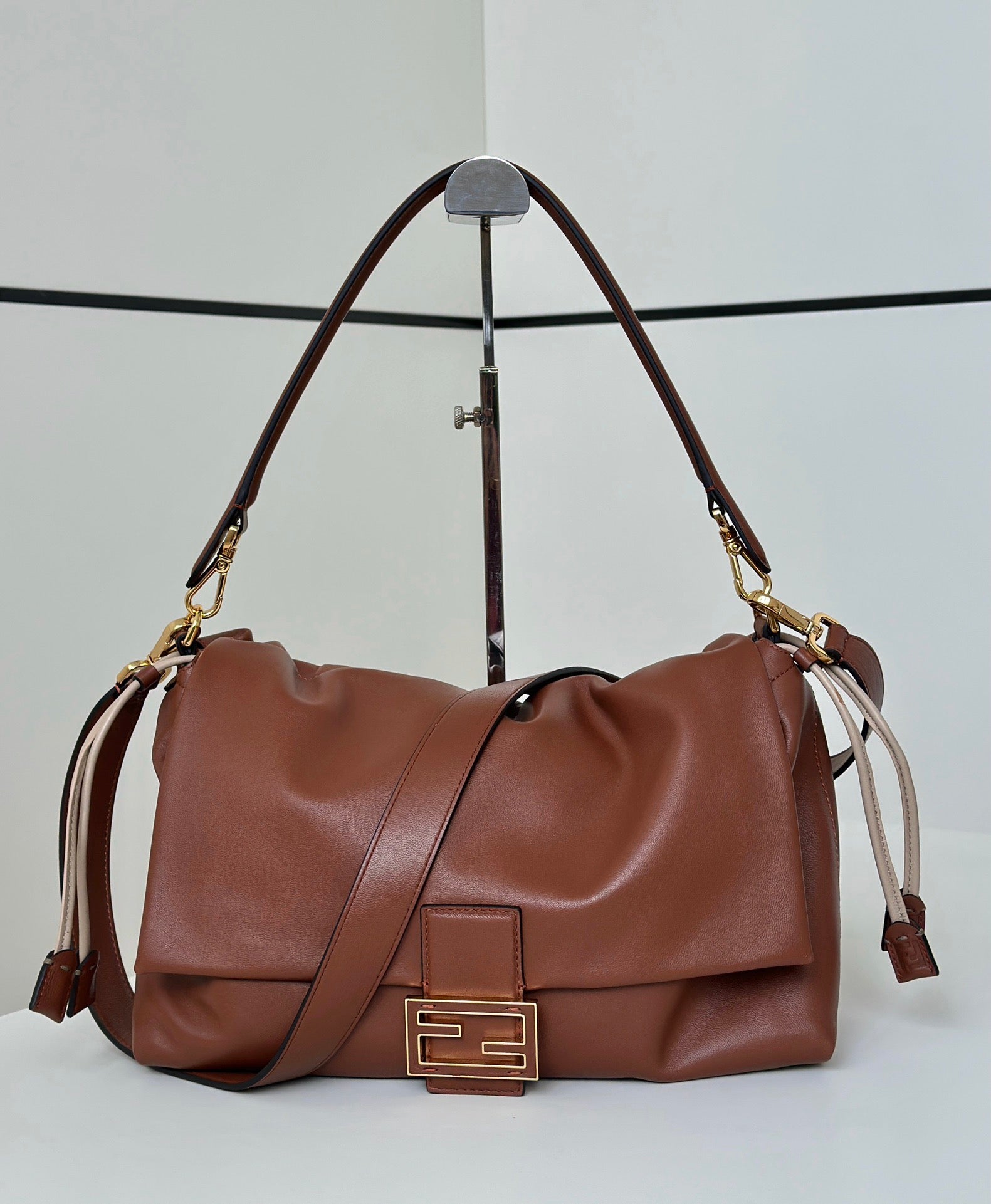 펜디 맘마 바게트 나파 라지