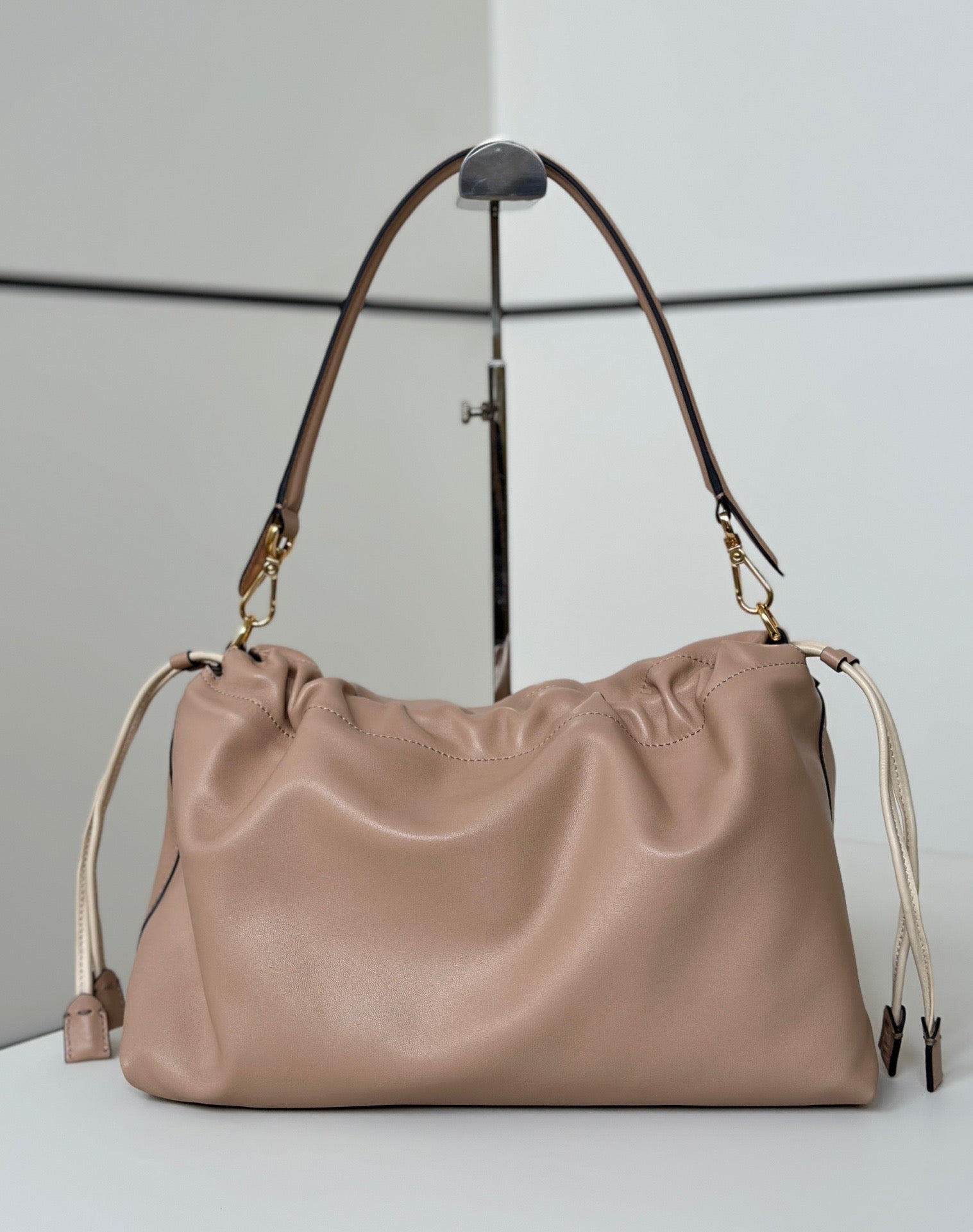 펜디 맘마 바게트 나파 라지