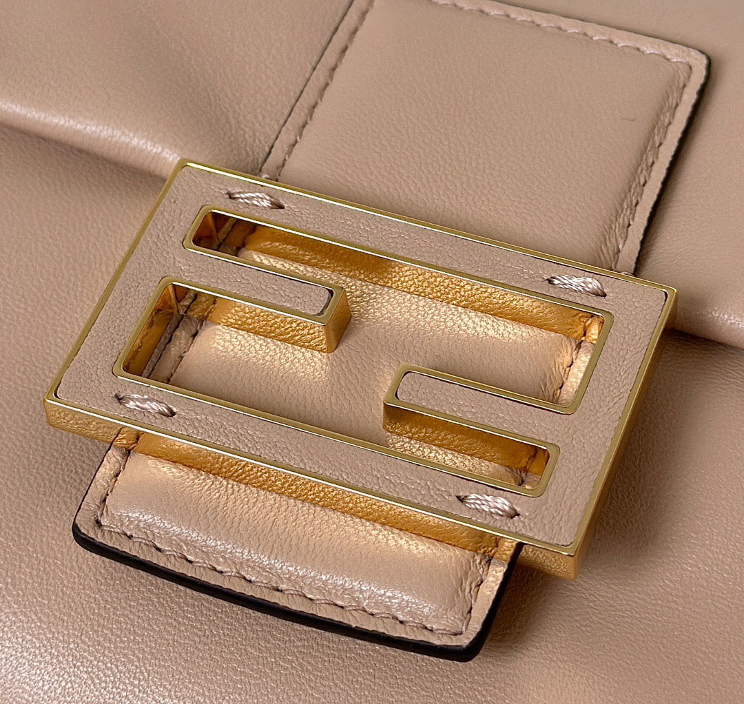 펜디 맘마 바게트 나파 라지