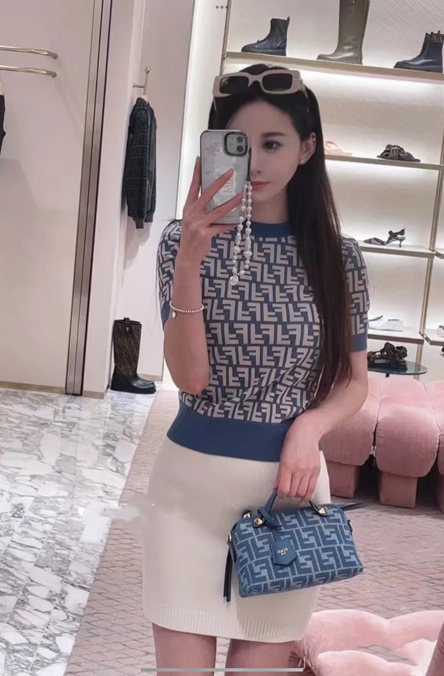 펜디 바이 더 웨이 소프트 자카드 미니